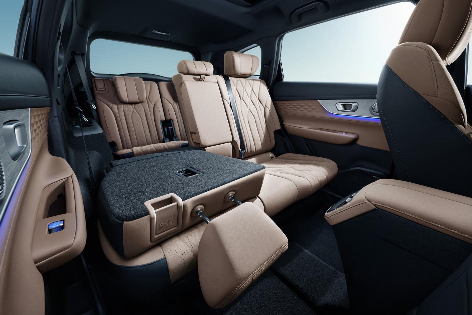 Chery Tiggo 8 first-class seating