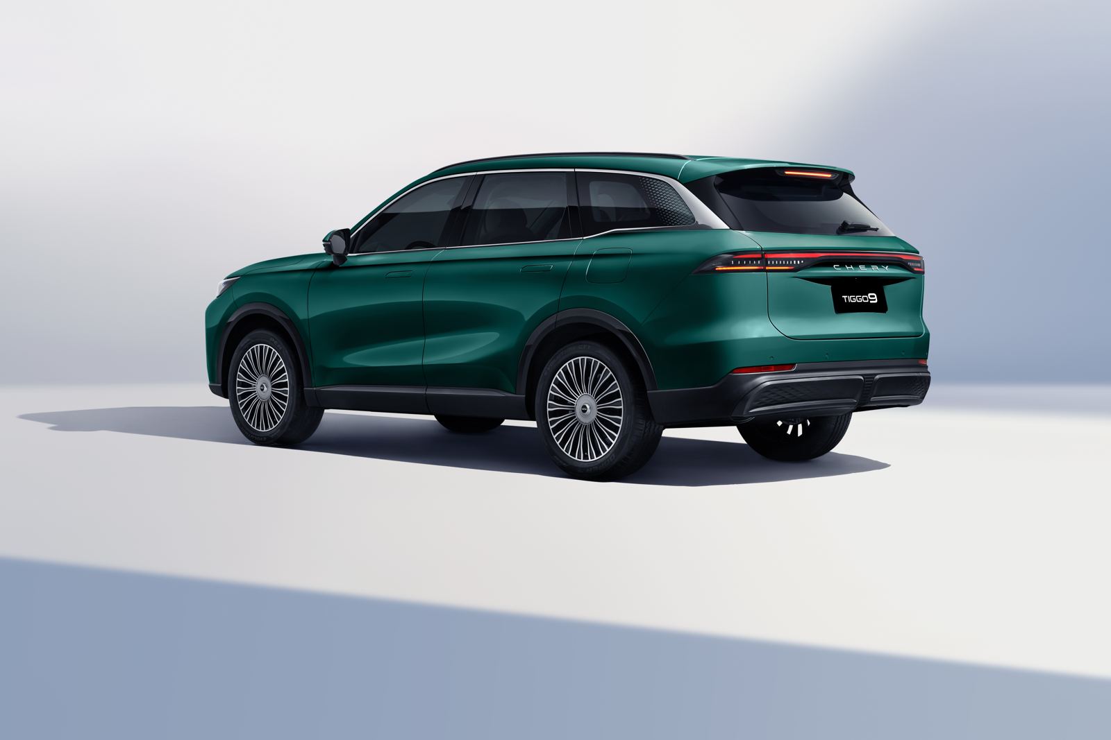 Chery Tiggo 9 — Rear three-quarter