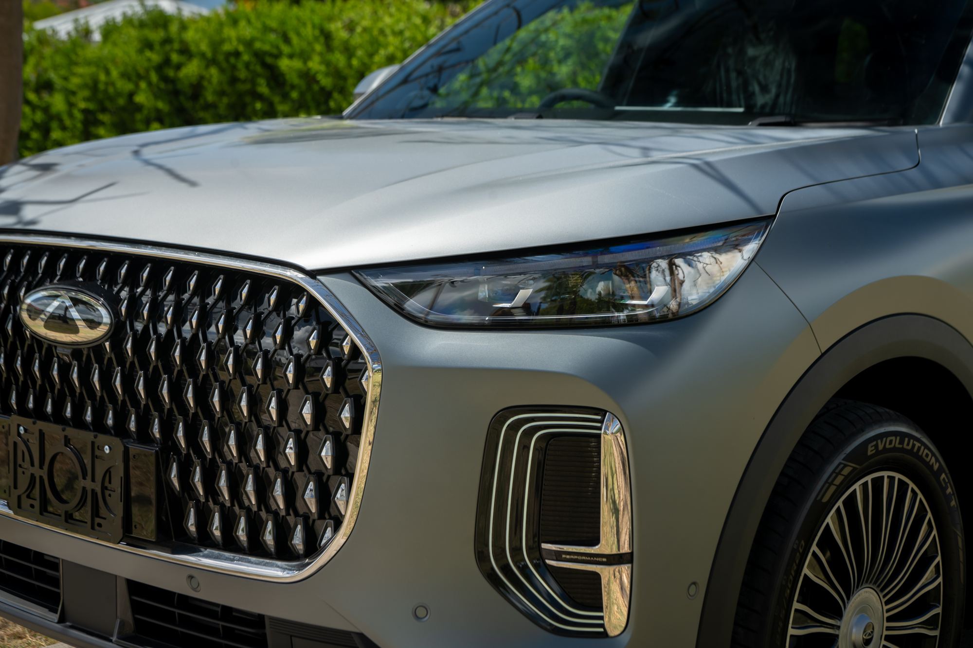 Chery Tiggo 9 — Diamond grille